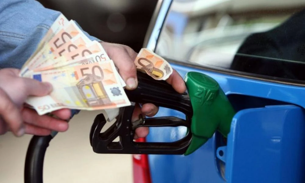 Νέα άνοδος στις τιμές των καυσίμων στην Αττική - Στα 2,7 ευρώ η αμόλυβδη